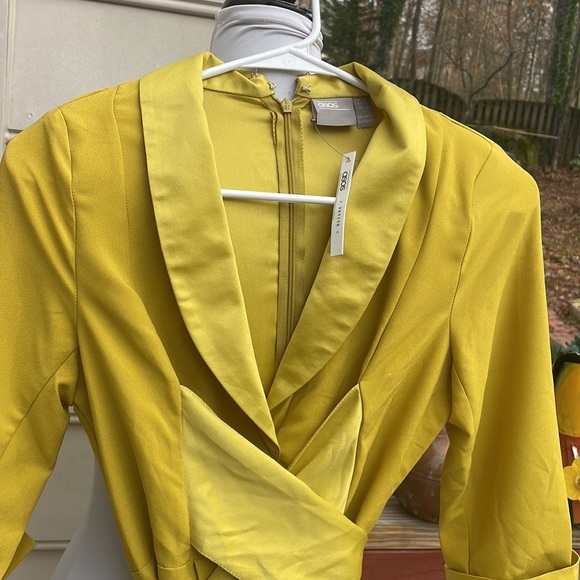 NWT- ASOS DESIGN Plunge Tux Romper Size O - Picture 5 of 13